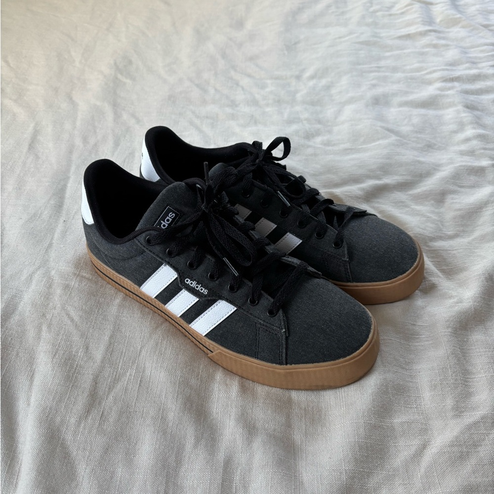 Adidas daily 2.0 sneakers 11.5